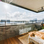 Cortinas de vidrio, la forma más elegante de cerrar tu terraza