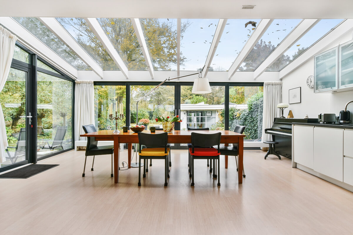 10 ventajas de los techos de cristal en casas