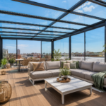 Cómo mantener fresca tu terraza con techos de cristal